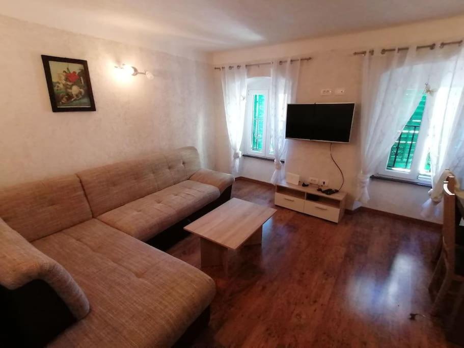 Apartment In Ловран Екстериор снимка