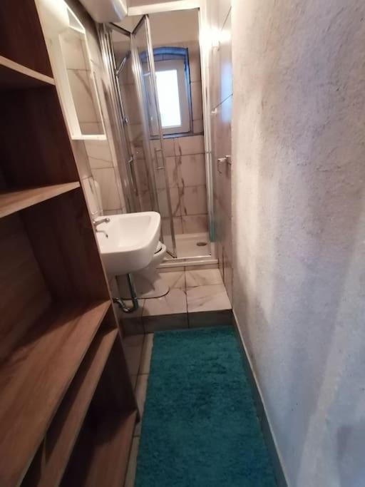 Apartment In Ловран Екстериор снимка